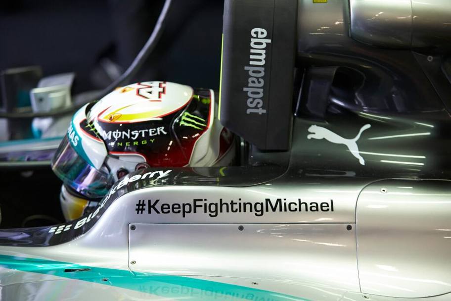 La Mercedes ha coniato l&#39;hashtag continua a lottare Michael per raccogliere tutti gli incitamenti dei tifosi al suo pilota